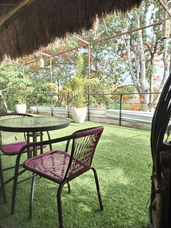 Hostel Casa Xtakay Вальядолид Экстерьер фото