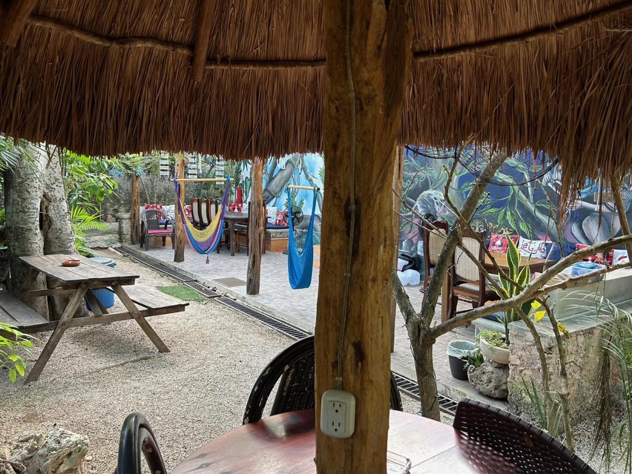 Hostel Casa Xtakay Вальядолид Экстерьер фото