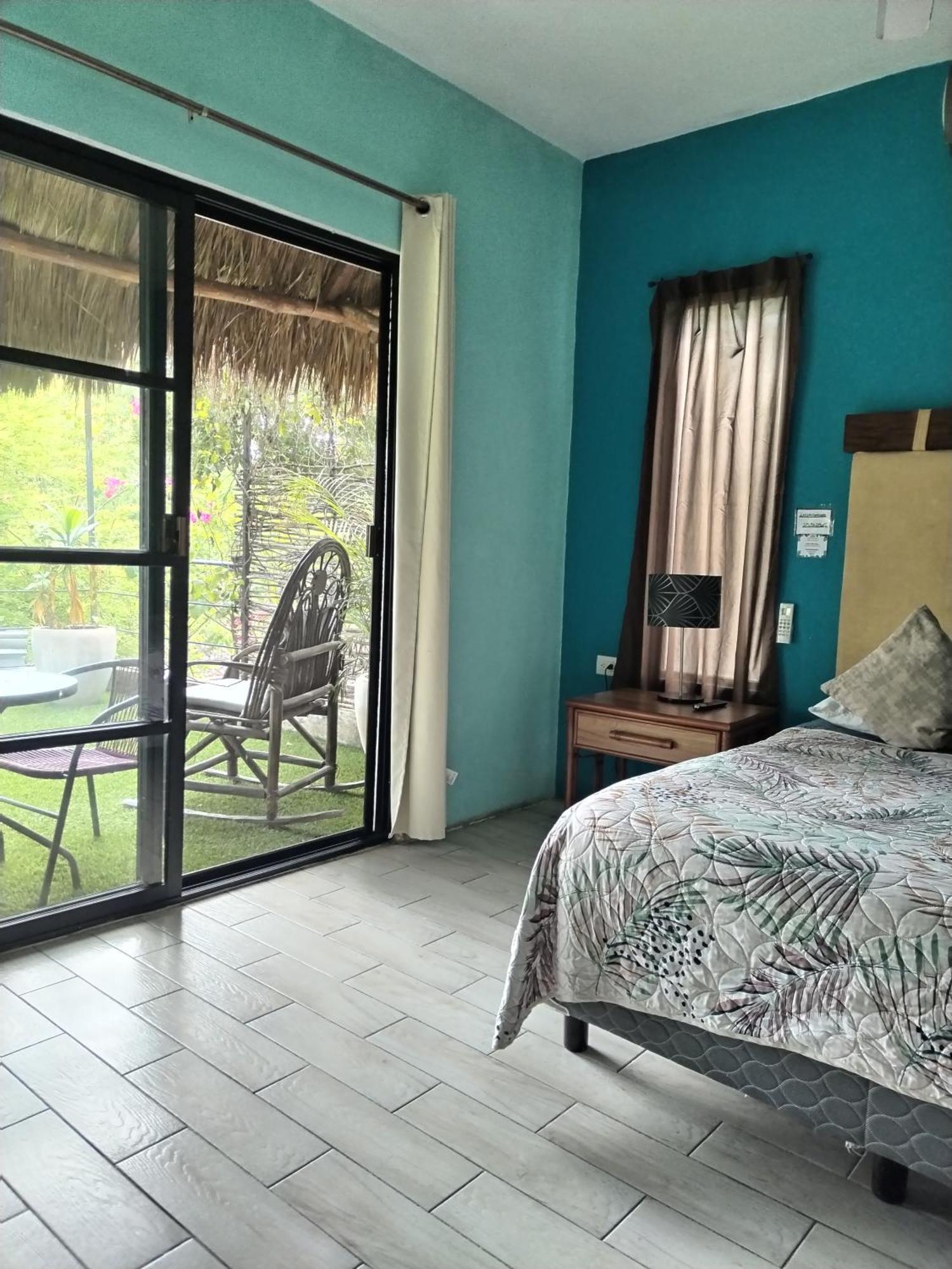 Hostel Casa Xtakay Вальядолид Экстерьер фото