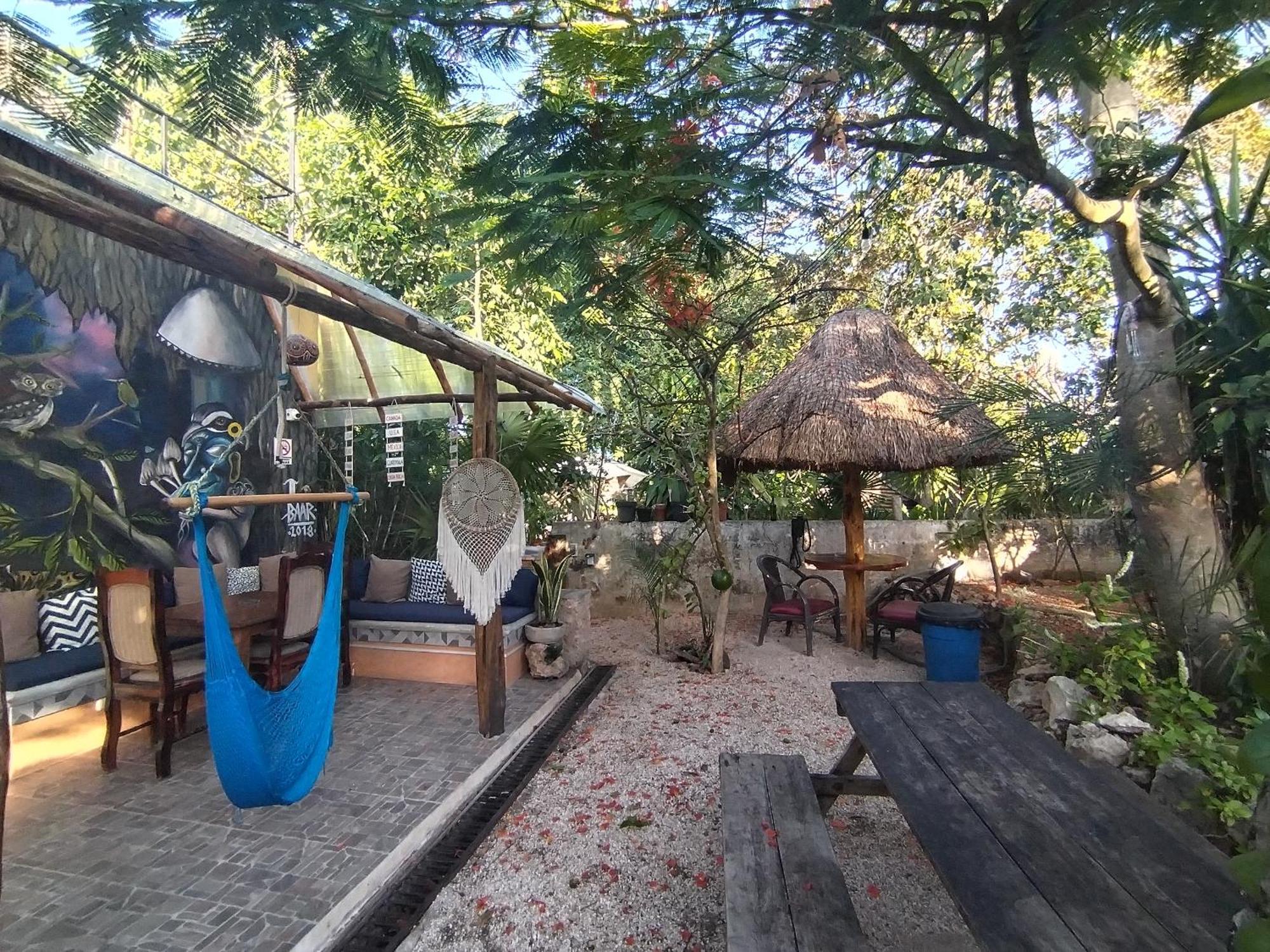 Hostel Casa Xtakay Вальядолид Экстерьер фото