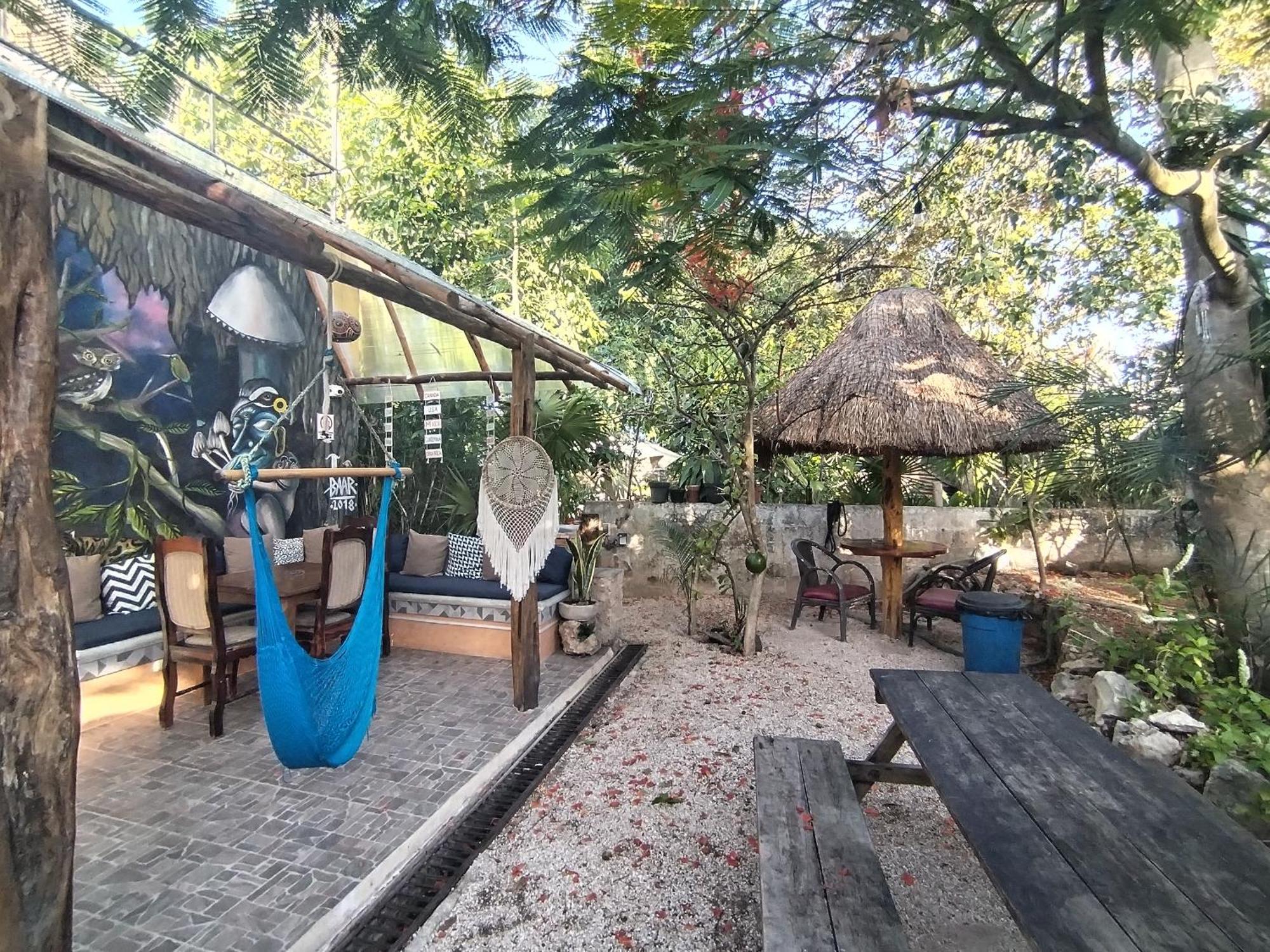 Hostel Casa Xtakay Вальядолид Экстерьер фото