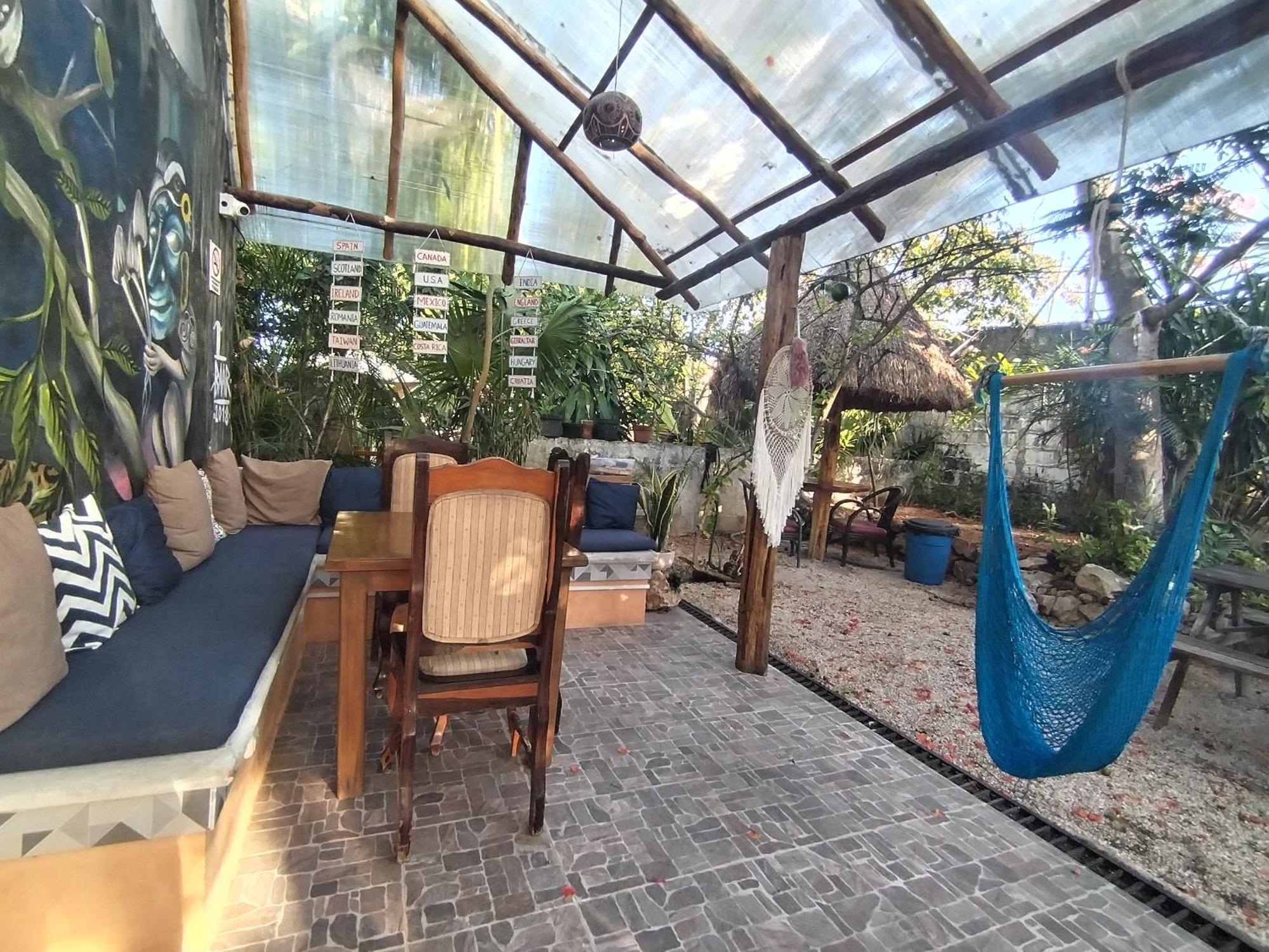 Hostel Casa Xtakay Вальядолид Экстерьер фото