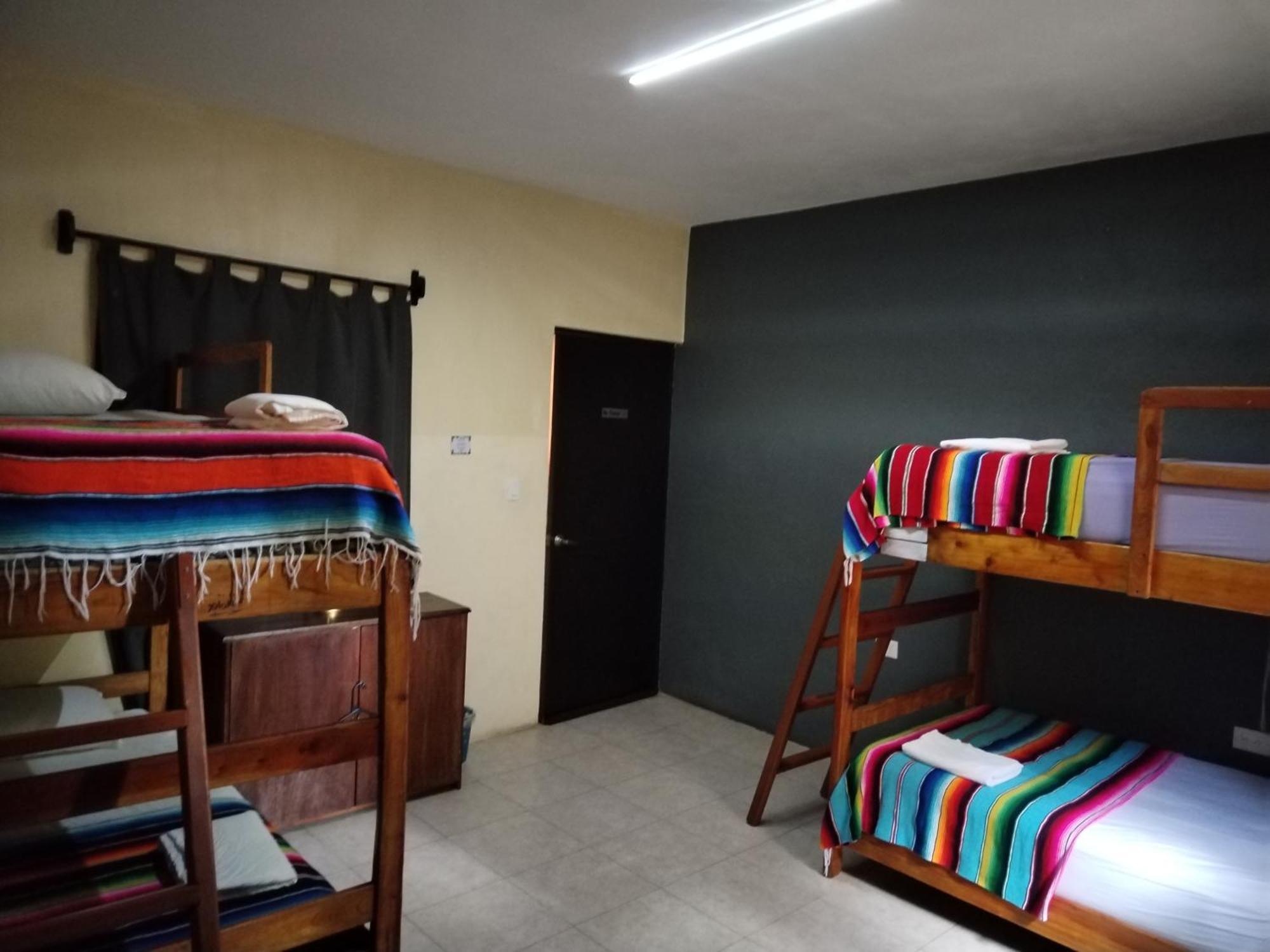 Hostel Casa Xtakay Вальядолид Экстерьер фото